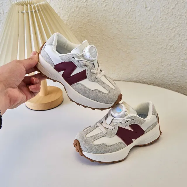 New Balance भूरा काला रेट्रो रनर लेयर्ड सूड-मेश लाइफस्टाइल स्नीकर 19