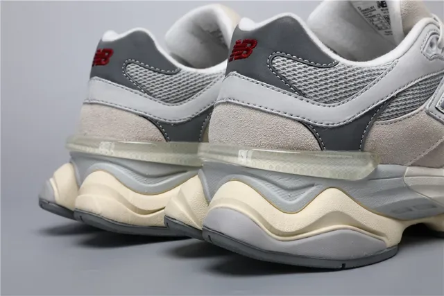 New Balance Tênis Lifestyle Bege Cinza Solado Intermediário Camadas Malha E Camurça 2