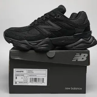 New Balance কালো একরঙা মেশ এবং সুয়েড উপর লাইফস্টাইল স্নিকার