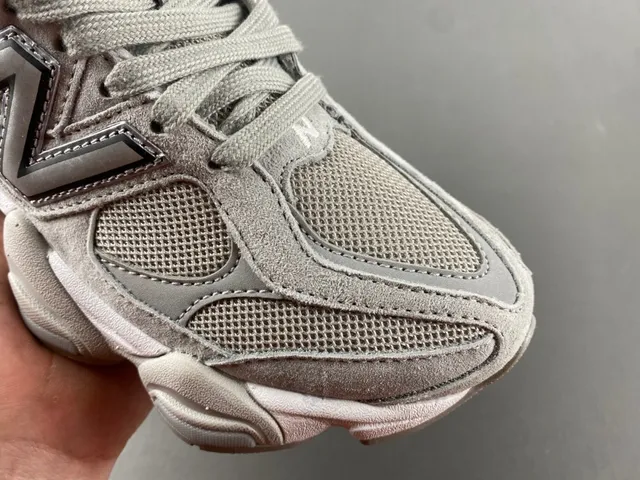 New Balance Gray White Multi-Layered Sole Mesh And Suede Upper Chunky Sneakers 2