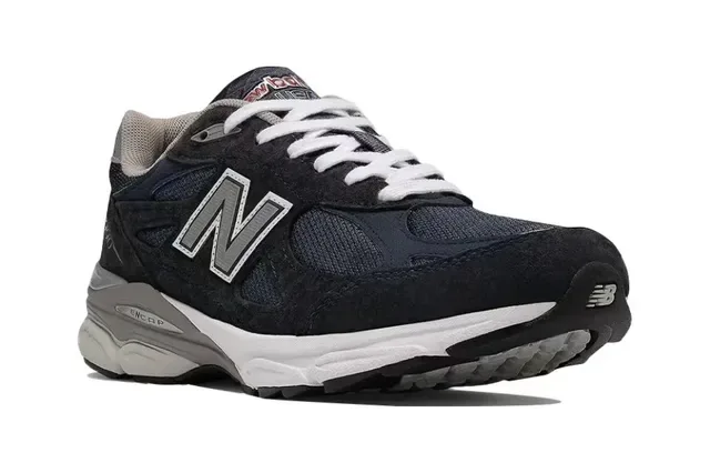 New Balance Navy Gray Mesh And Suede Upper Layered Foam Midsole Lifestyle Sneakers 3