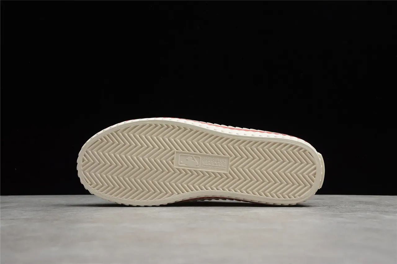 New Era NY Monograma Lona Slip-On Lifestyle Sneakers 9
