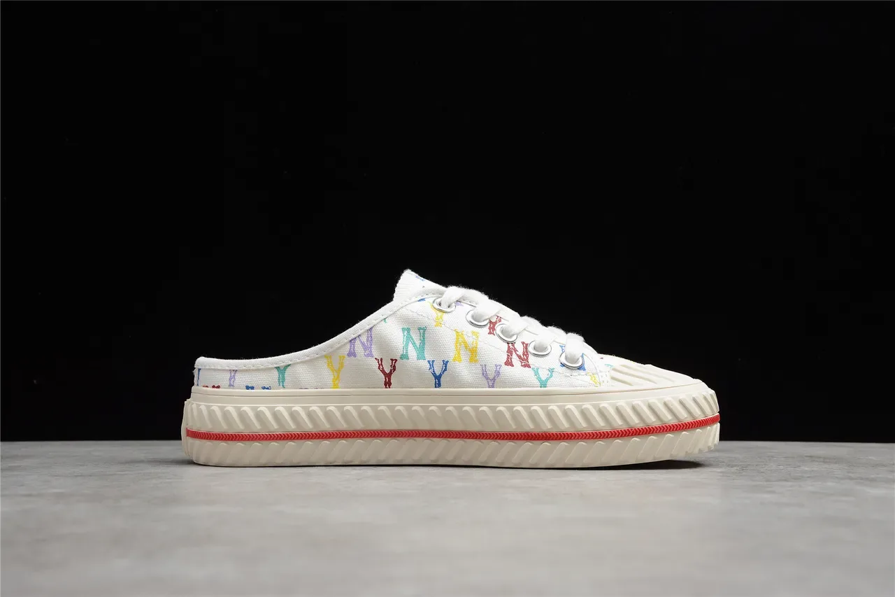 New Era NY Monograma Lona Slip-On Lifestyle Sneakers 11