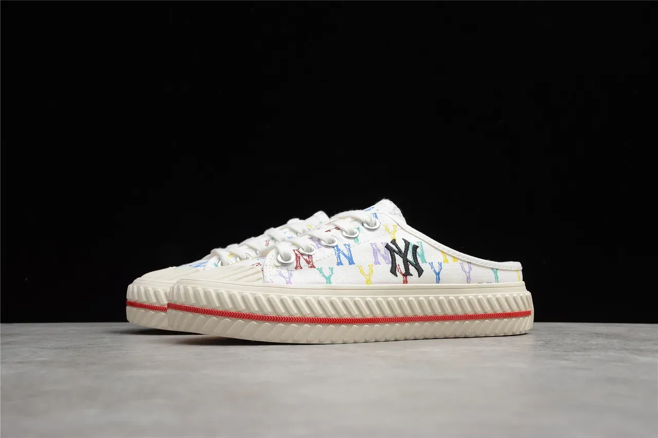 New Era NY Monograma Lona Slip-On Lifestyle Sneakers 12