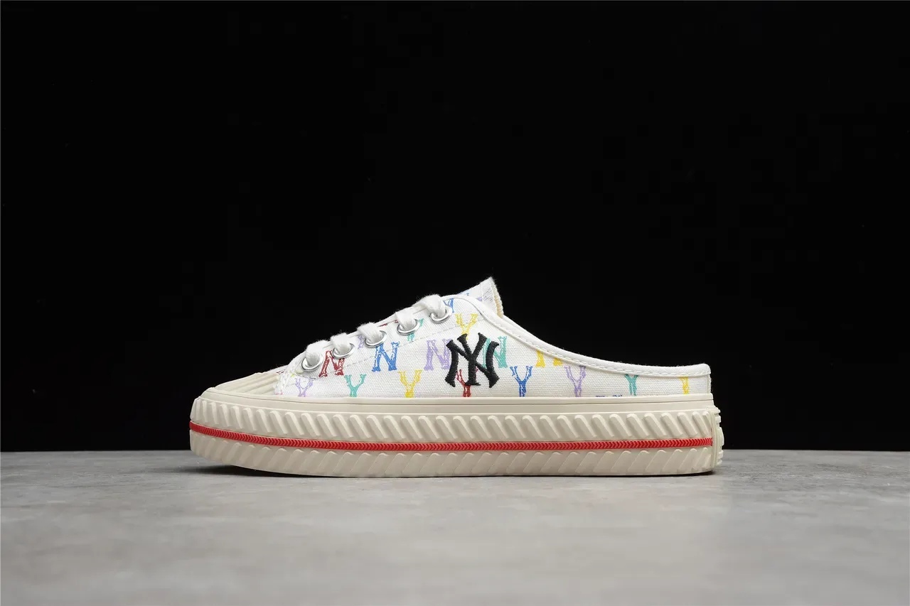 New Era NY Monograma Lona Slip-On Lifestyle Sneakers 13