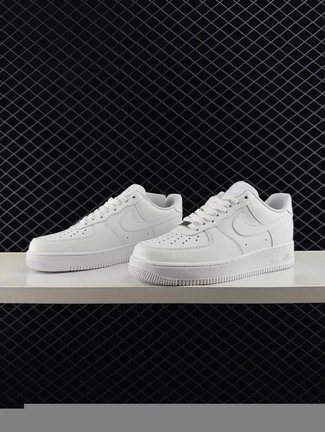 Nike Air Force 1 White Lifestyle Sneakers 4