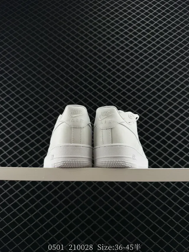Nike Air Force 1 White Lifestyle Sneakers 5