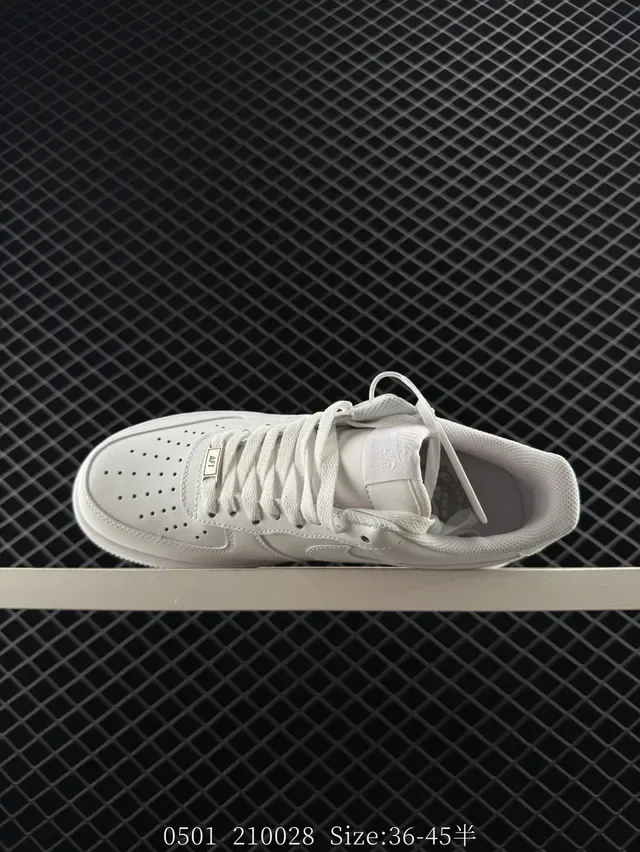 Nike Air Force 1 White Lifestyle Sneakers 6
