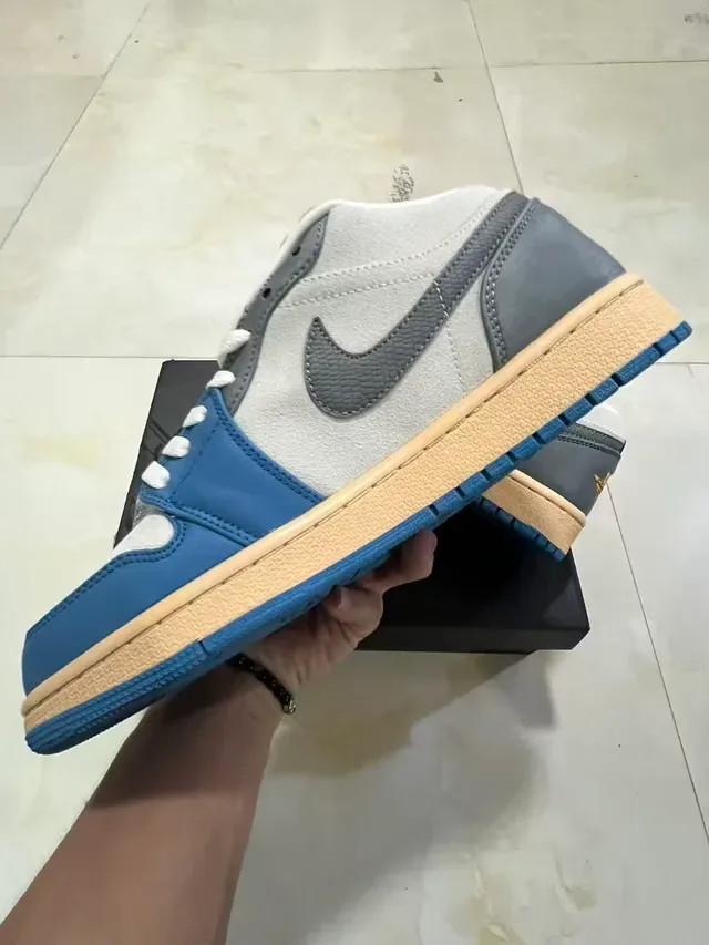 Nike Air Jordan 1 Low Gris Azul Crema Zapatillas Lifestyle 5