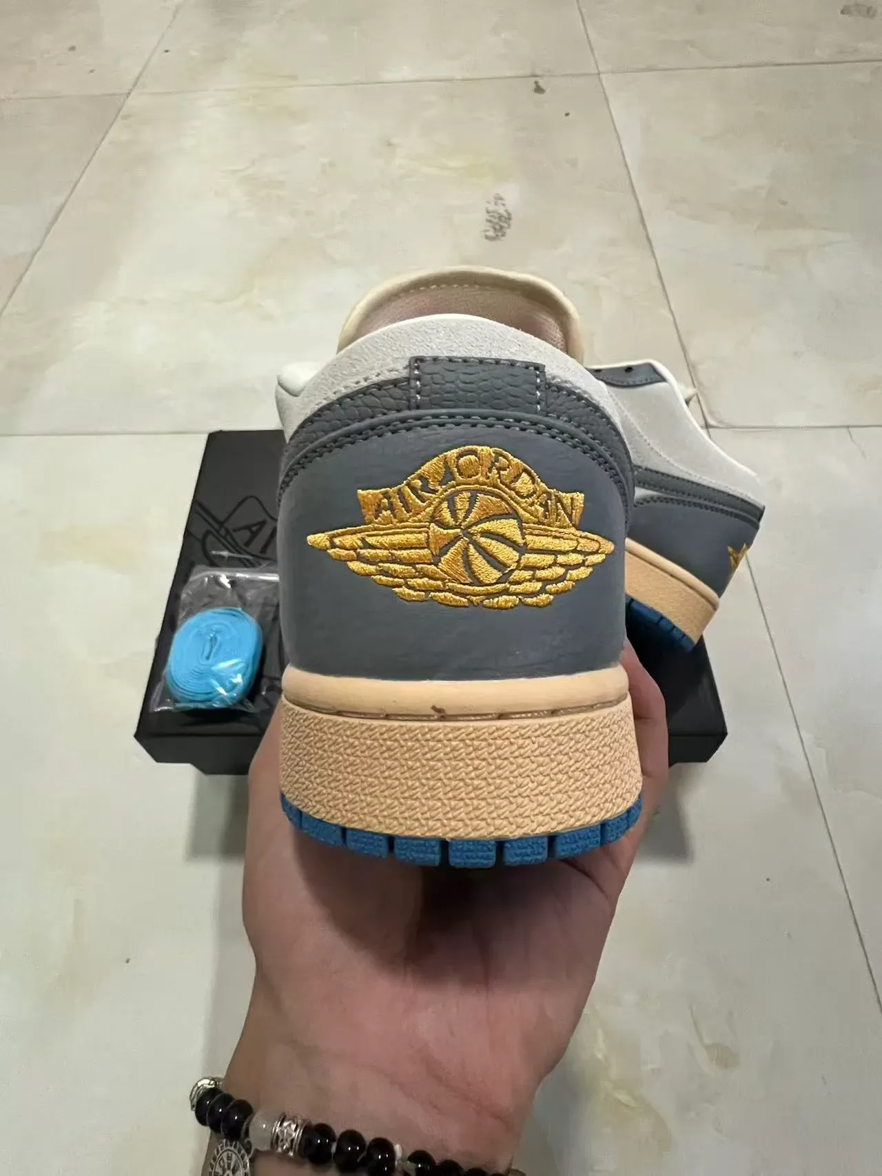 Nike Air Jordan 1 Low Gris Azul Crema Zapatillas Lifestyle 8