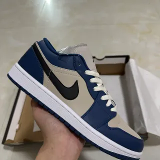 Nike Air Jordan 1 Low Navy Beige حذاء أسلوب حياة