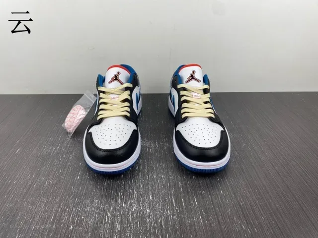 Nike Air Jordan 1 Low White Black Royal Blue 生活休闲鞋 3