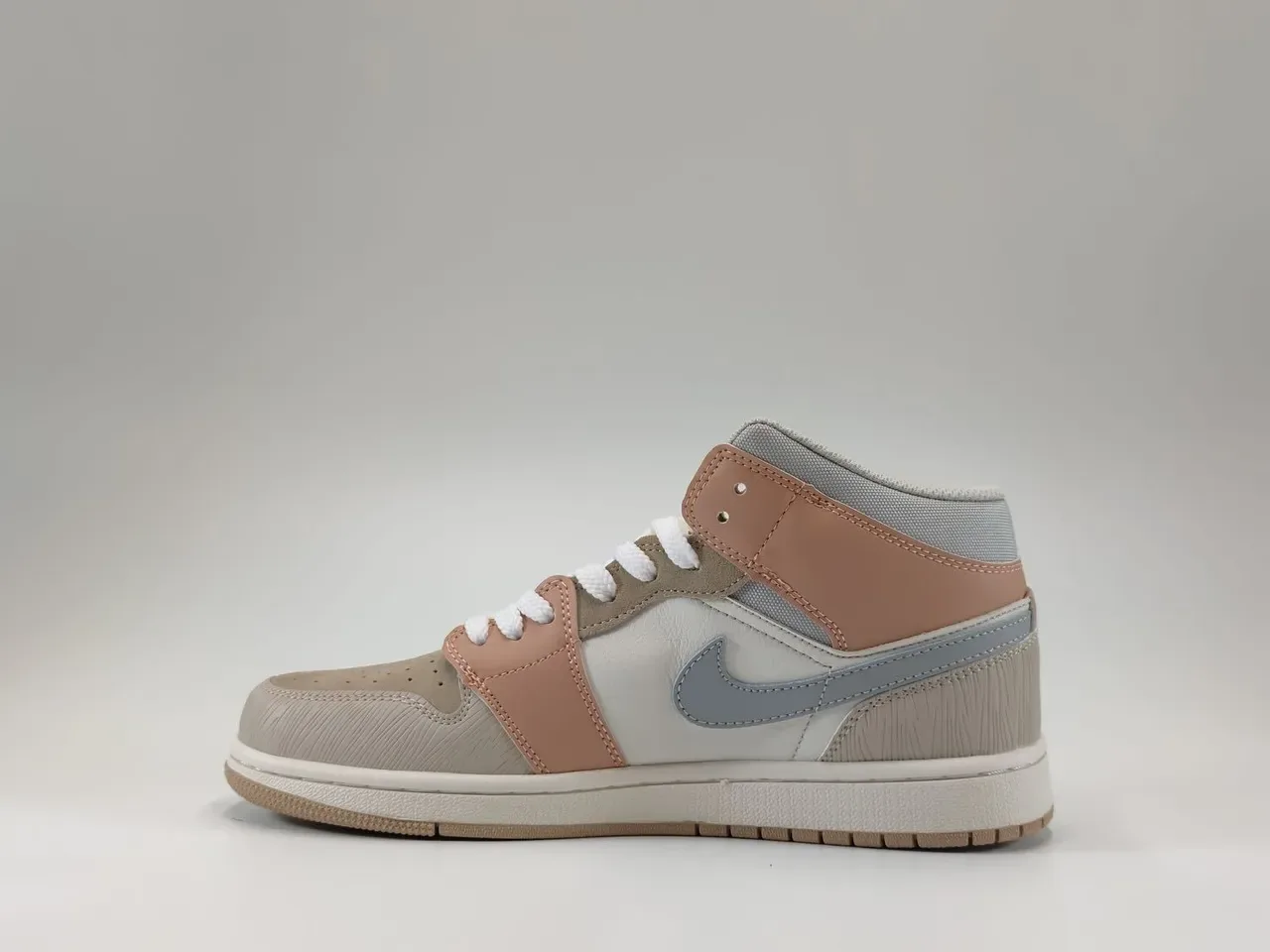 Nike Air Jordan 1 Mid Light Gray and Dusty Rose أحذية كرة السلة 3
