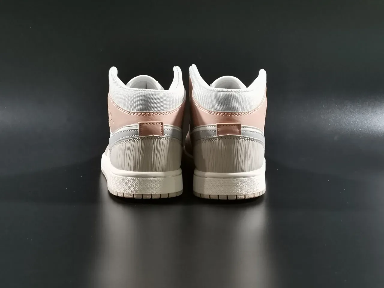Nike Air Jordan 1 Mid Light Gray and Dusty Rose أحذية كرة السلة 8