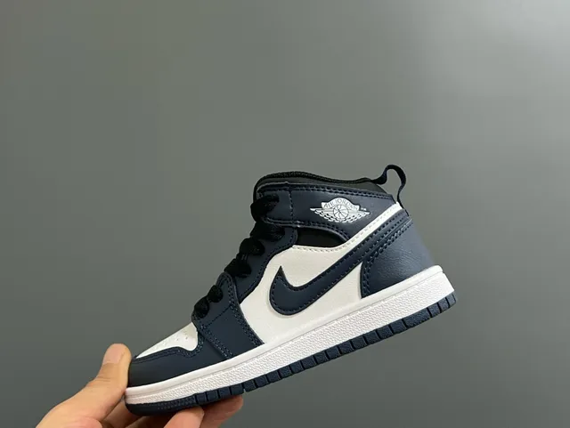Nike Air Jordan 1 أبيض بنفسجي أسود أحذية كرة السلة 15