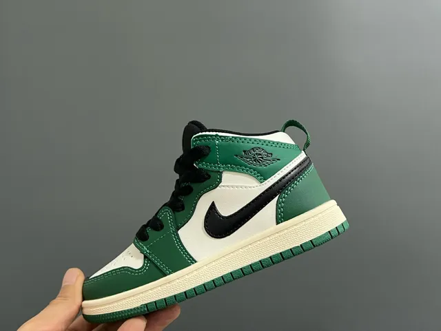 Nike Air Jordan 1 أبيض بنفسجي أسود أحذية كرة السلة 21