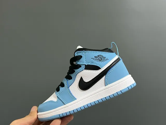 Nike Air Jordan 1 أبيض بنفسجي أسود أحذية كرة السلة 22