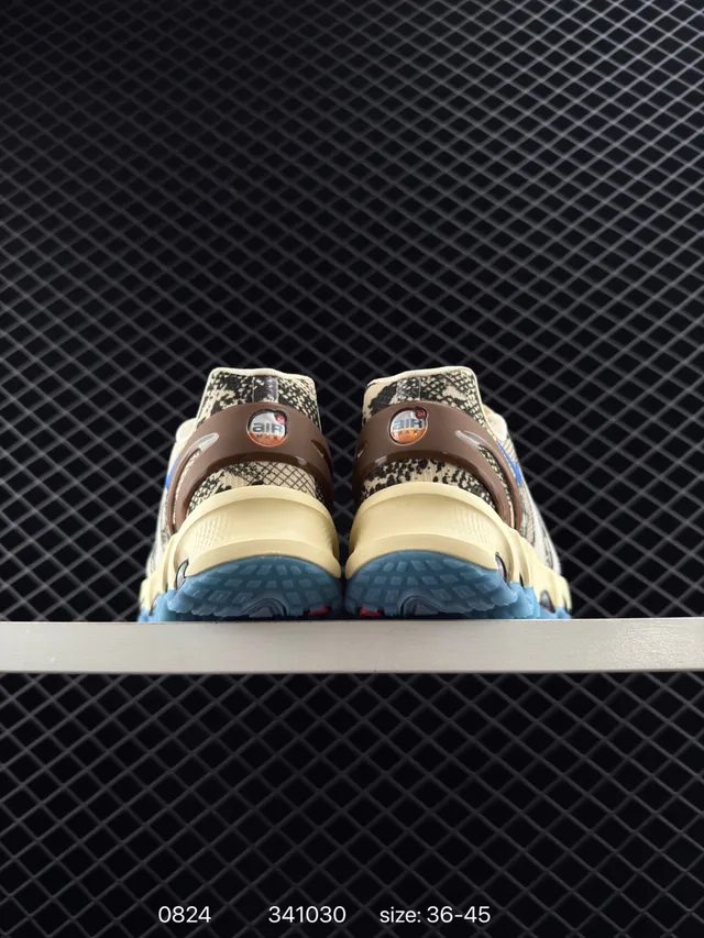 Nike Air Max DN8 Snake-Print Wavy Upper Running Shoes 2