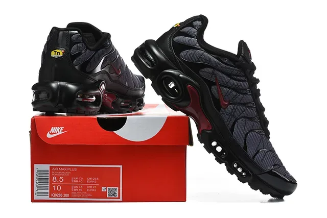 Nike Air Max Plus Orange Black White Lifestyle Sneakers 13