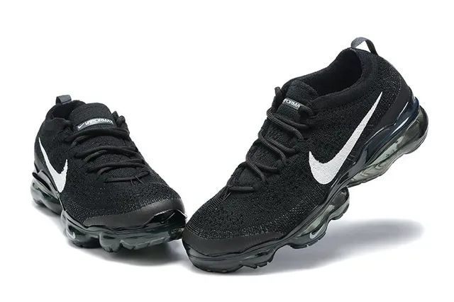 Nike Air VaporMax Black White sneakers lifestyle 3