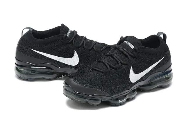 Nike Air VaporMax Black White sneakers lifestyle 6