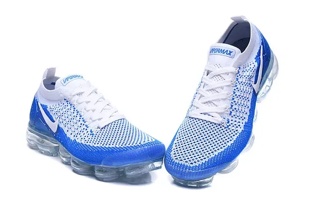 Nike Air VaporMax নীল এবং সাদা Flyknit রানিং জুতো 4