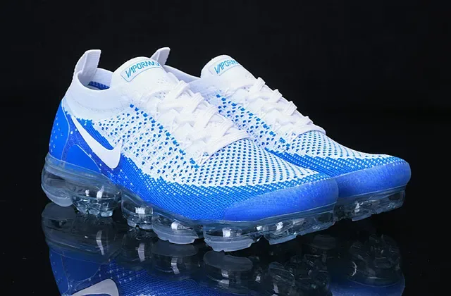 Nike Air VaporMax নীল এবং সাদা Flyknit রানিং জুতো 16