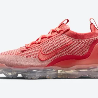 Nike Air VaporMax وردي كورال لايف ستايل سنيكرز