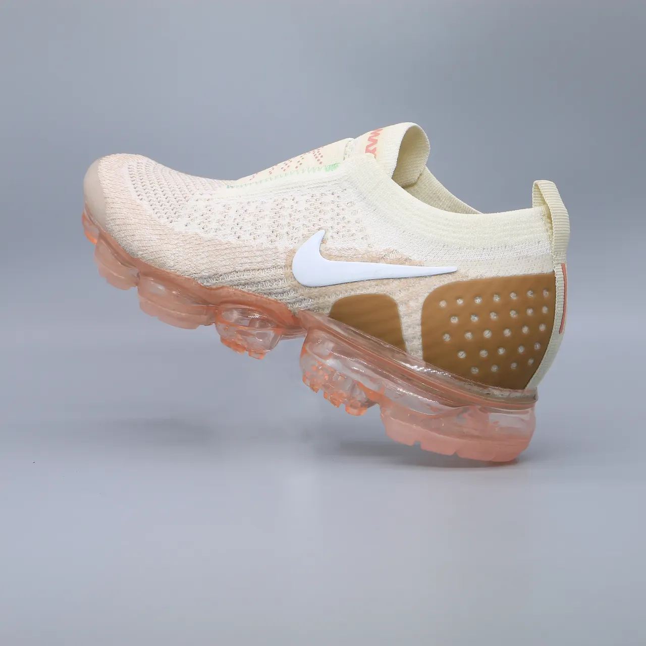 Nike Air VaporMax Flyknit Slip-On Beige Peach ستايل الحياة سنيكرز 2