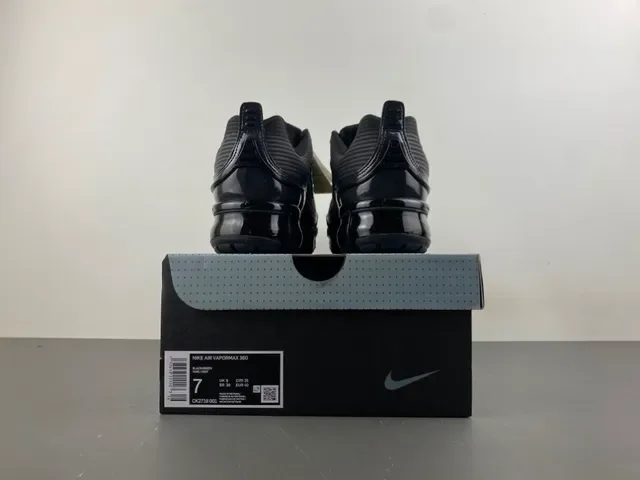 Nike Air VaporMax Plus Negro Verde Malla Ribeteada Malla Ingenieril Superior Largo Visible Unidades Zapatillas Lifestyle 17