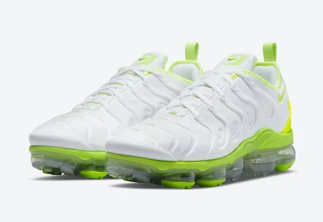 Nike Air VaporMax Plus White and Neon Green Lifestyle Sneakers 2