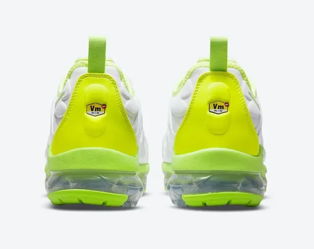 Nike Air VaporMax Plus White and Neon Green Lifestyle Sneakers 4