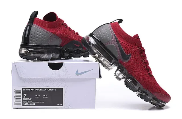 Nike Air VaporMax 红色 Flyknit 跑鞋 2