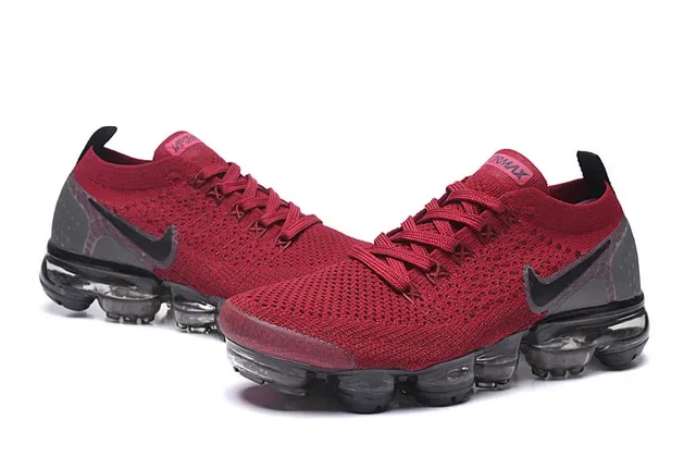 Nike Air VaporMax 红色 Flyknit 跑鞋 6