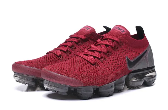 Nike Air VaporMax 红色 Flyknit 跑鞋 8