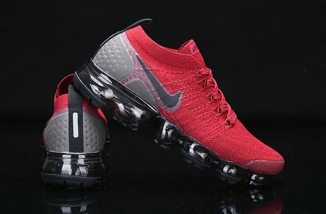 Nike Air VaporMax 红色 Flyknit 跑鞋 14