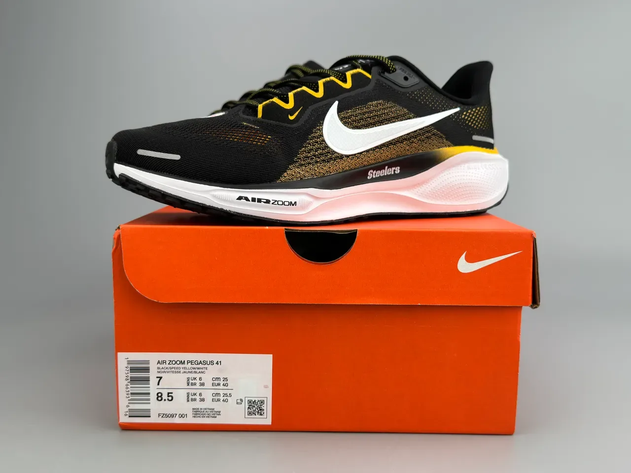 Nike Air Zoom Pegasus Steelers Black Gold White Running Shoes 2