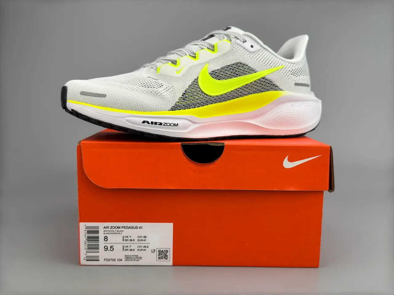 Nike Air Zoom Pegasus White Yellow Engineered Mesh Upper Neon Accent Stripe Running Shoes 2