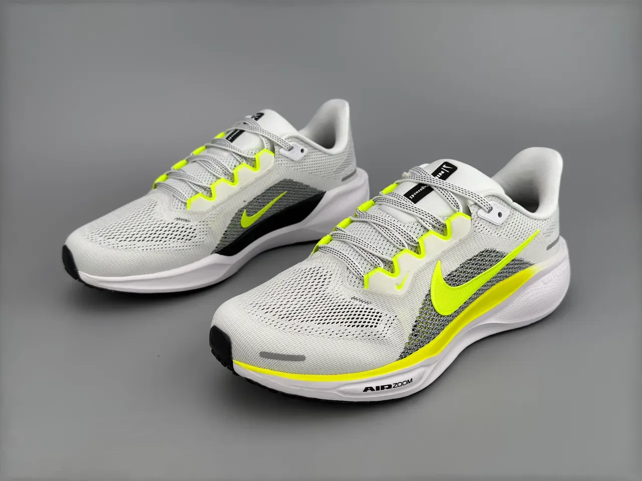 Nike Air Zoom Pegasus White Yellow Engineered Mesh Upper Neon Accent Stripe Running Shoes 7