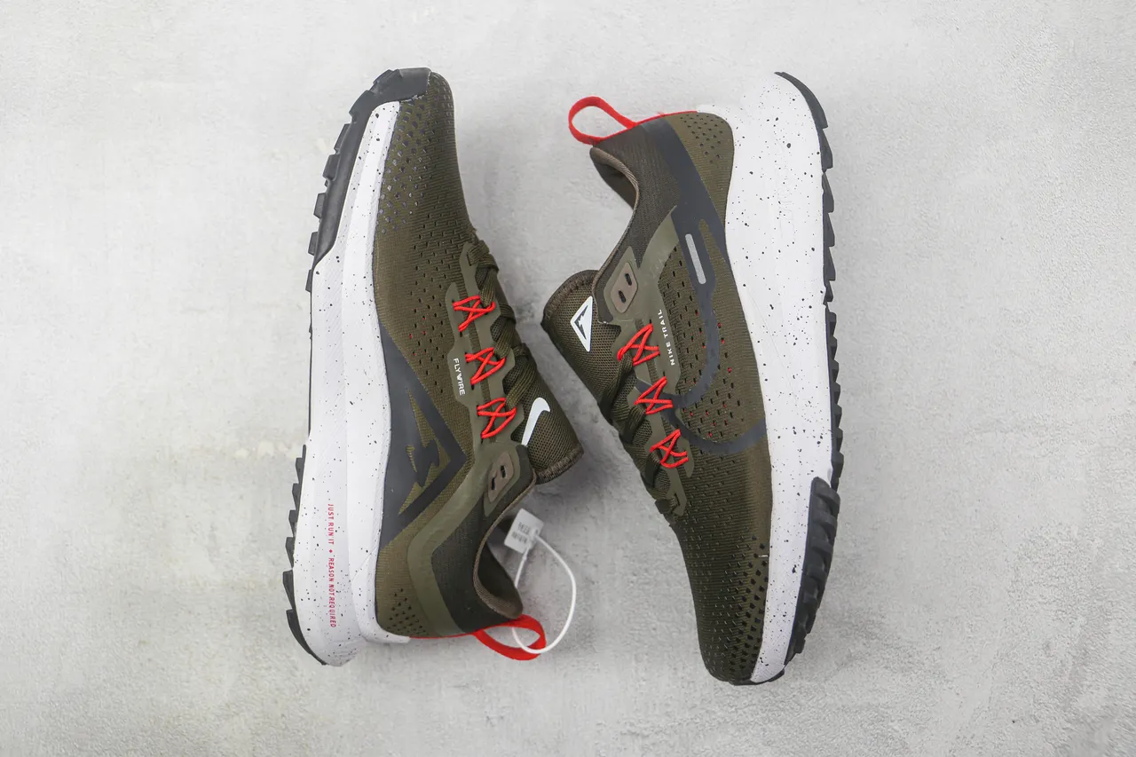 Nike Army Green Red Knit Mesh Upper Speckled White Midsole Running Shoes 2