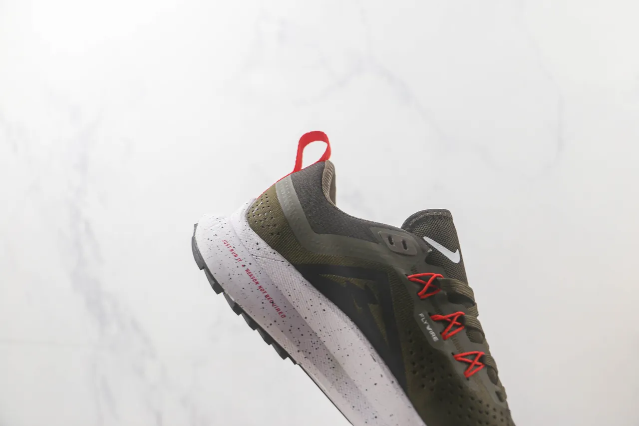 Nike Army Green Red Knit Mesh Upper Speckled White Midsole Running Shoes 5