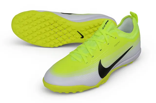 Nike Atomknit Tênis de futebol Turf com upper de malha amarelo branco neón midsole 5