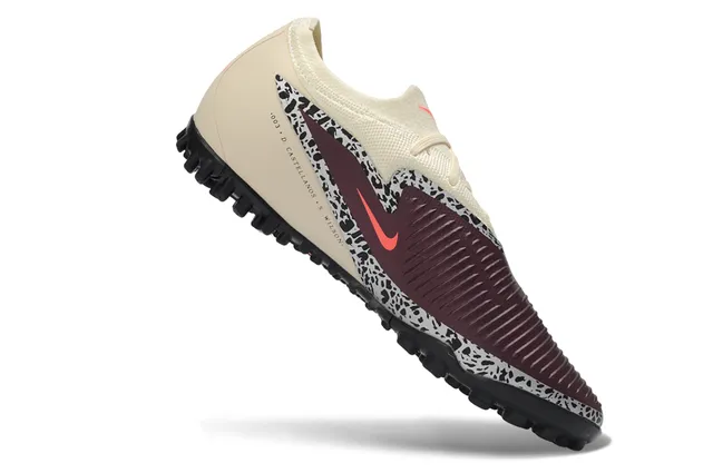 Nike Beige Burdeos Ajuste de Calcetín Cuello Tricoté Salpicado Panel Medio Césped Zapatos de Fútbol 5