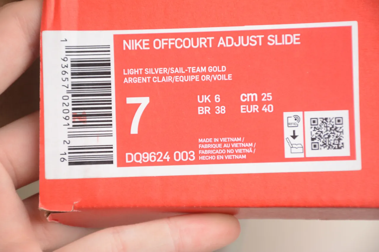 Nike Benassi JDI Verde Menta Pálido Sandálias 2