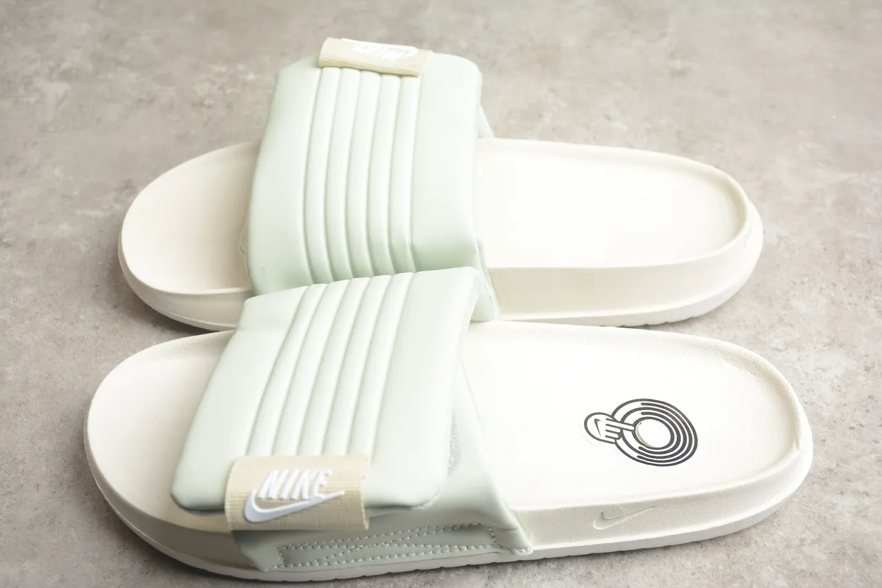 Nike Benassi JDI Verde Menta Pálido Sandálias 8