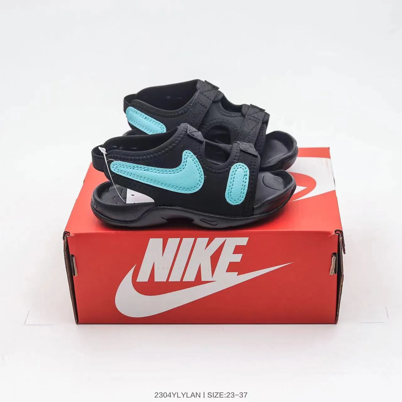 Nike Black and White Adjustable Strap Casual Sandals 21