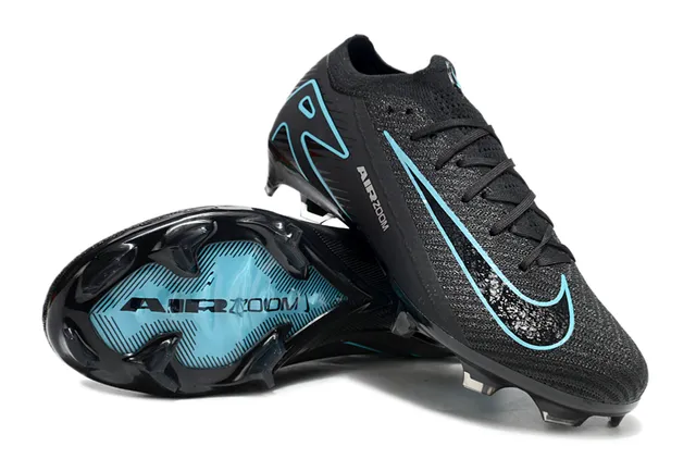 Nike Sapatos de futebol pretos e azuis de corte baixo com upper de knit, overlay de gaiola dinâmica e para gramado firme 4