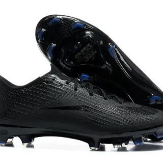 Nike Noir Bleu Bas de Coupe Empiècement Synthétique Texturisé Pour Terrain Ferme Chaussures de Football