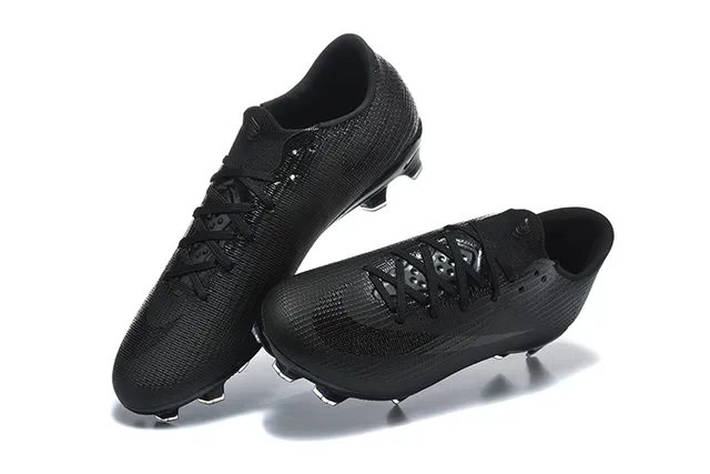 Nike Black Blue Low-Cut Textured Synthetic Upper Firm-Ground Soccer Shoes 2