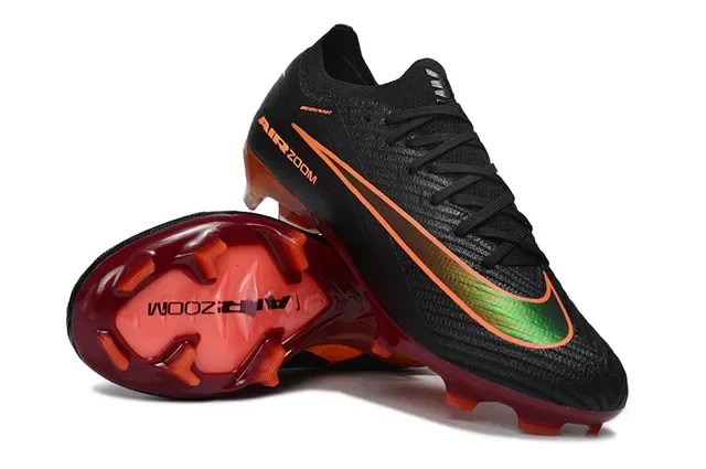 Nike Chaussures de football avec empeigne en maille noires et oranges, col bas, terrain ferme 6